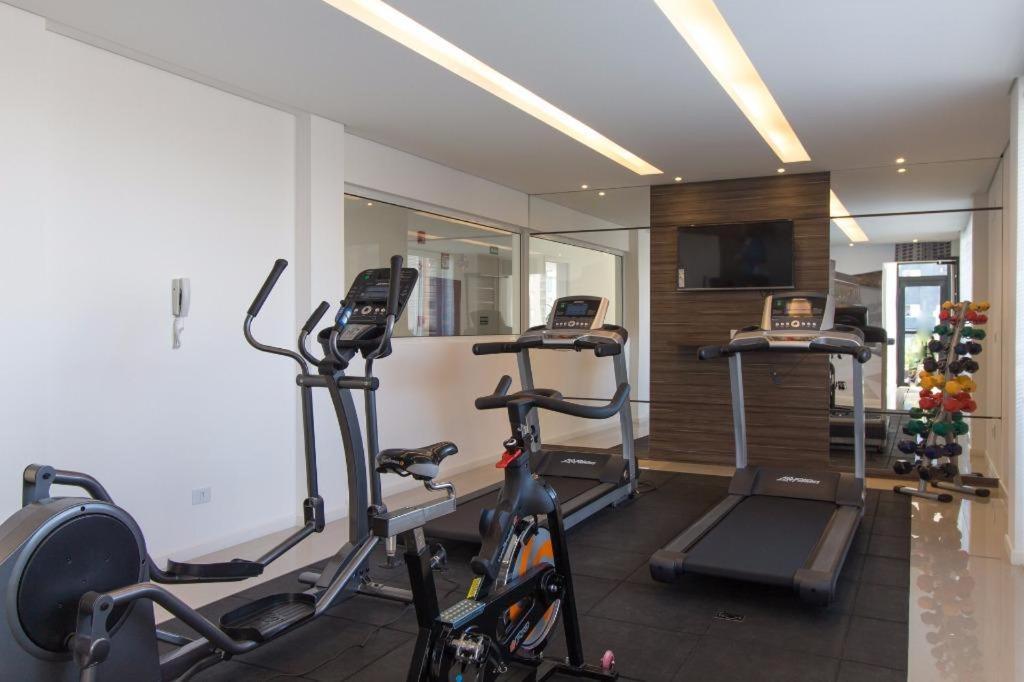 609-Apartamento Encantador, Com 1 Vaga De Garagem, Todo Mobiliado E Decorado, Edificio Com Academia, Lavanderia, Excelente Localizacao No Reboucas, Proximo Ao Batel E Centro Curitiba Dış mekan fotoğraf